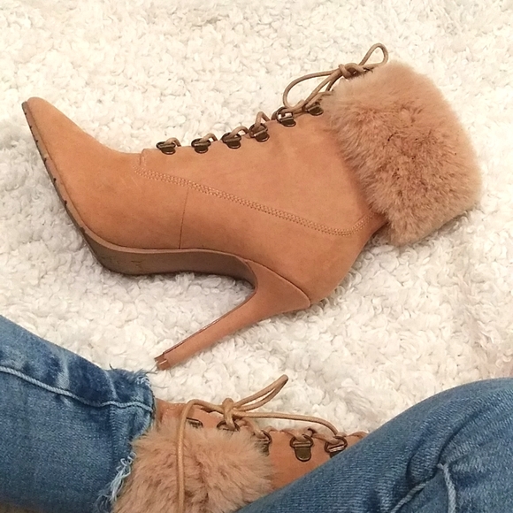 Tennie Bootie Point-Toe Size: 8 - Picture 5 of 17